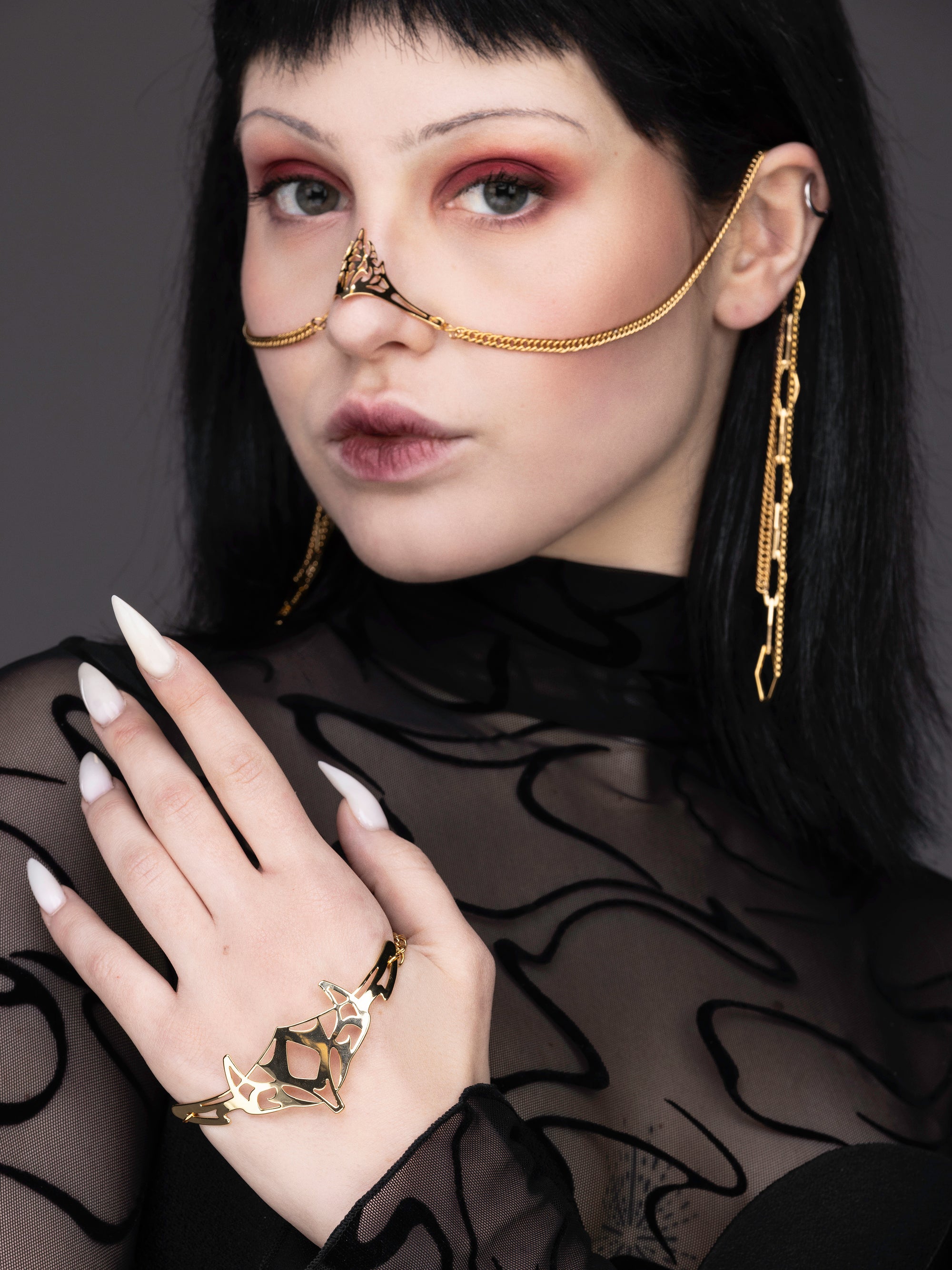 Avant-Garde Nose Chain NOVA