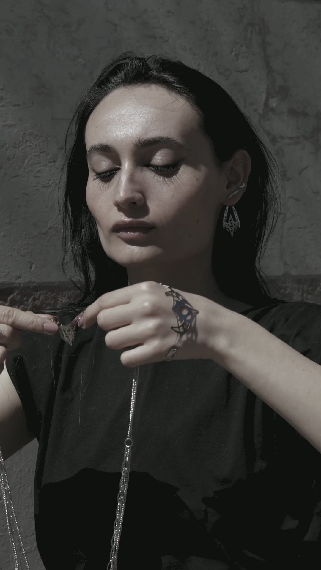 Avant-Garde Nose Chain NOVA