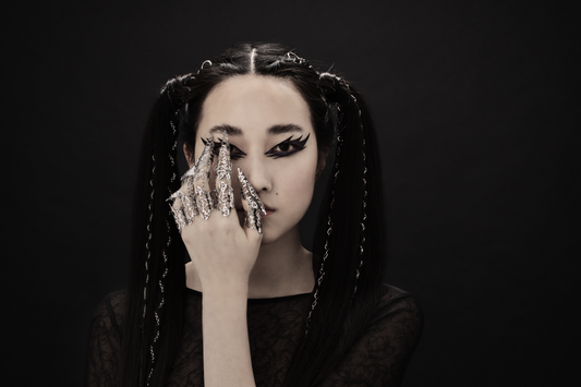 Why wearing Claw Ring Jewelry?