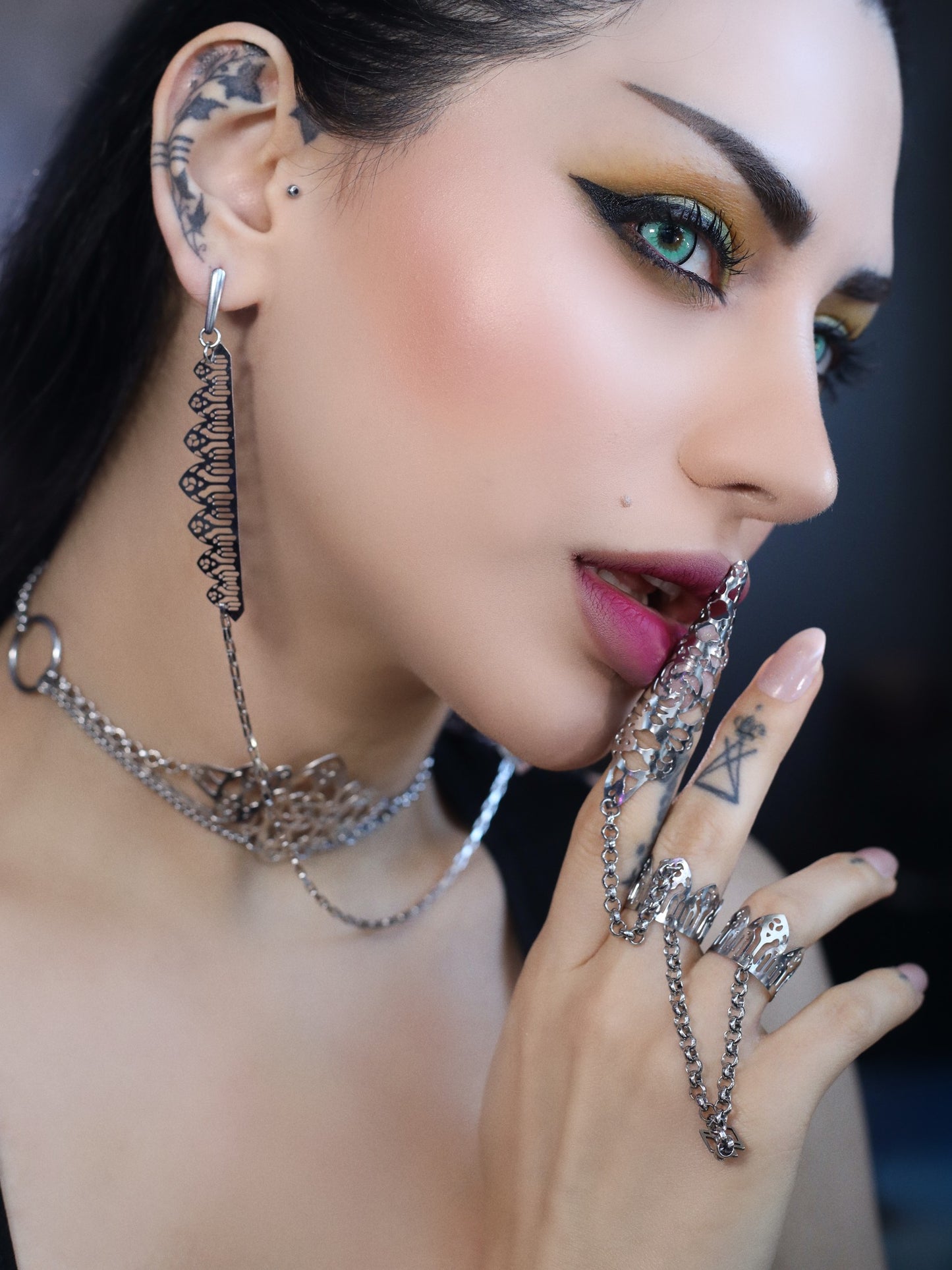 Gothic Filigree One-Piece Earring KAI