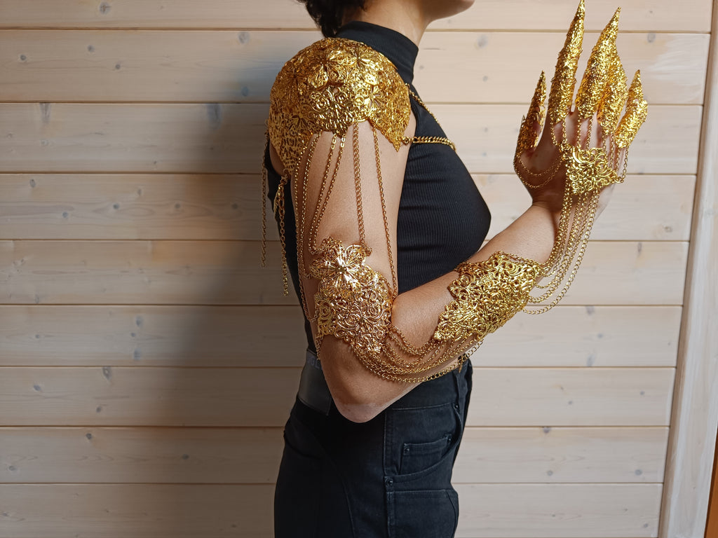 Full Shoulder to Hand Armor with Long Claws ANNE