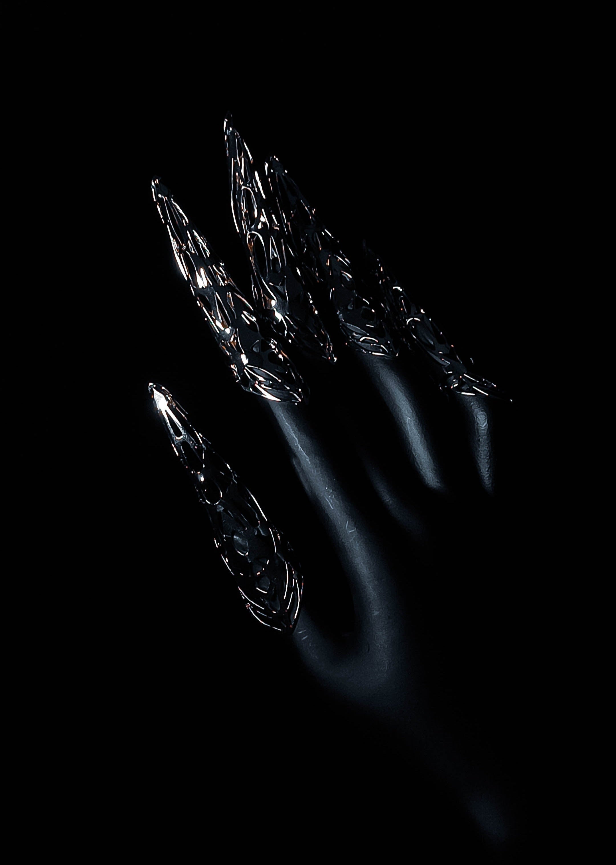 Unghie Finte Futuristiche Scure AETHERIS
