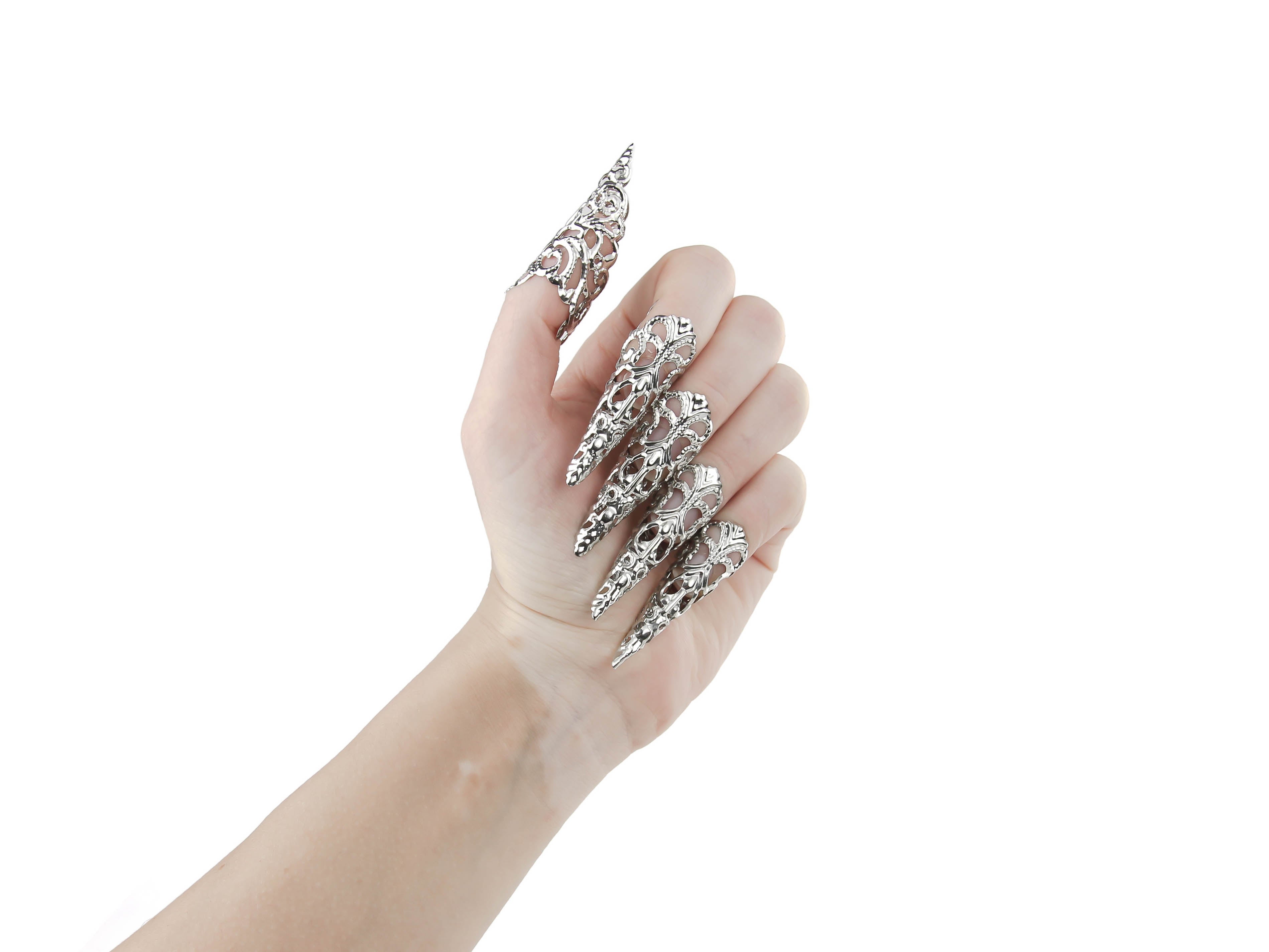 Dramatic long silver finger claws jewelry, capturing Myril Jewels' signature neo-gothic style. These silver filigree claws are perfect for Halloween, complementing gothic-chic and whimsigoth aesthetics. Ideal for avant-garde daily wear or as a statement piece for drag queens and festival attire.