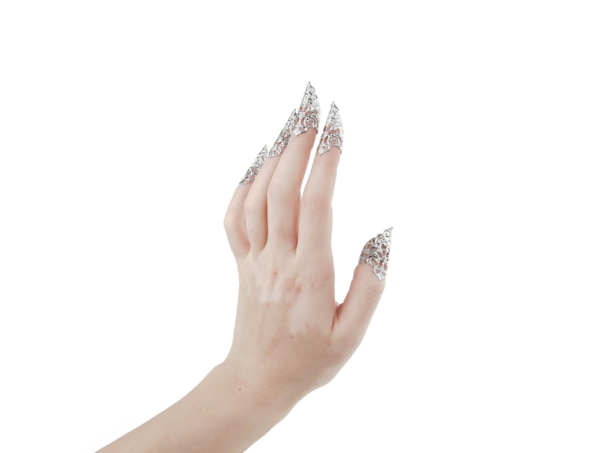 Elegant and edgy, these Myril Jewels gothic nail jewels, also known as claws, are the perfect blend of neo-goth luxury and alternative style. They make for striking Halloween or punk accents, suited for both whimsigoth and witchcore enthusiasts. Ideal for rave party wear or as an impactful goth girlfriend gift, these claws promise to add a bold edge to any outfit.