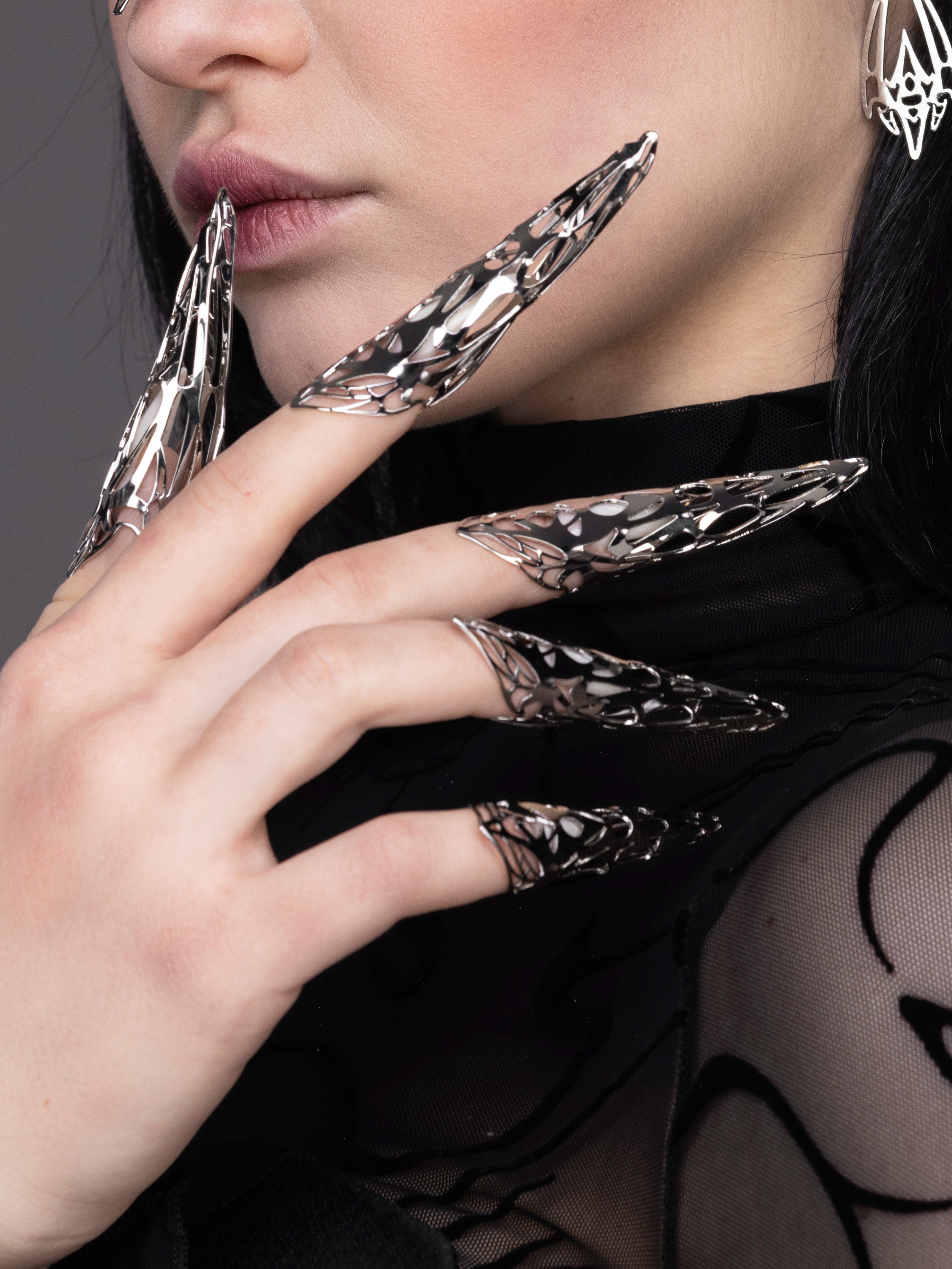 Unghie Finte Futuristiche Scure AETHERIS