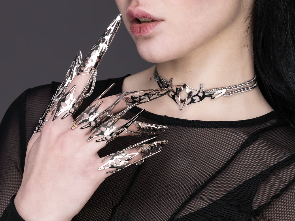 Dark Sci-Fi Armor Claw Ring SPECTRA