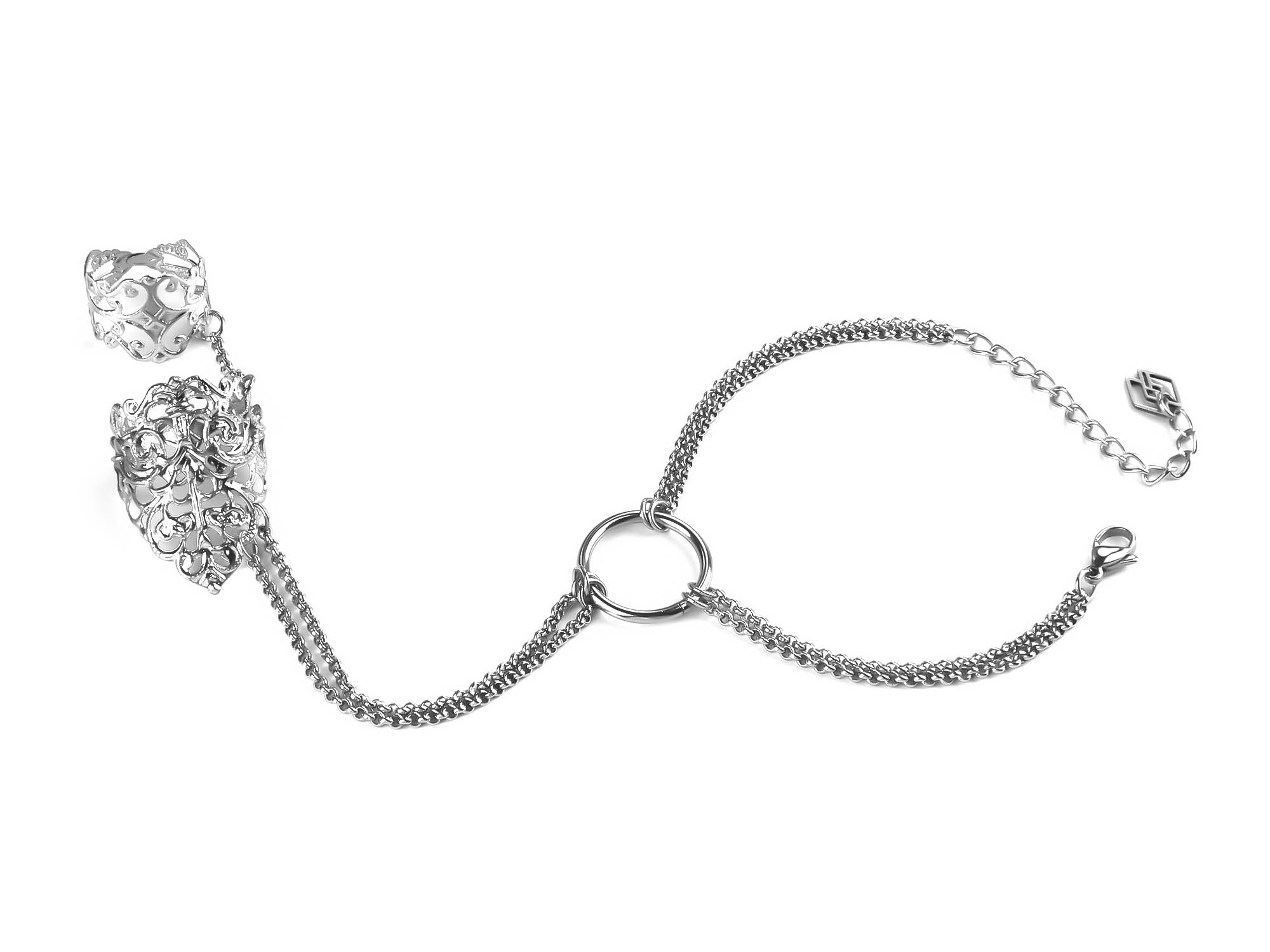 Exquisite gothic bracelet ring from Myril Jewels, featuring avant-garde, articulated full-finger design, embodying the essence of gothic beauty and dark romance. Ideal for goth ootd, crafted in Italy with attention to detail for a unique edgy jewelry statement.