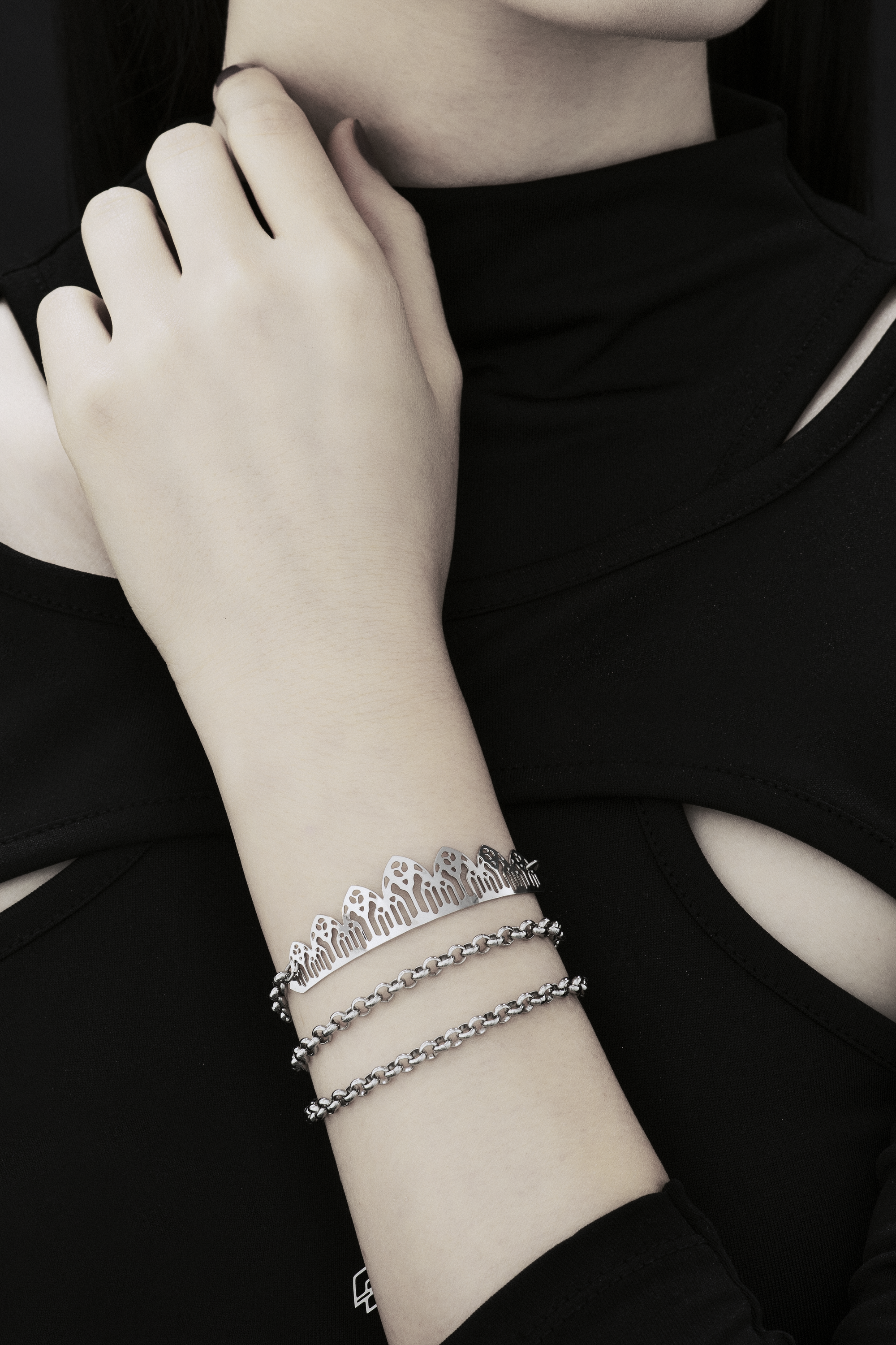 Multi Chain Bracelet ZHORA