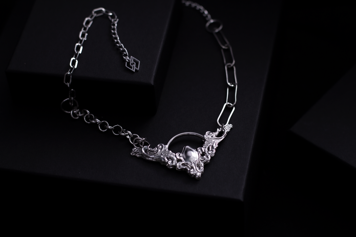 Filigree Chain Choker R-02