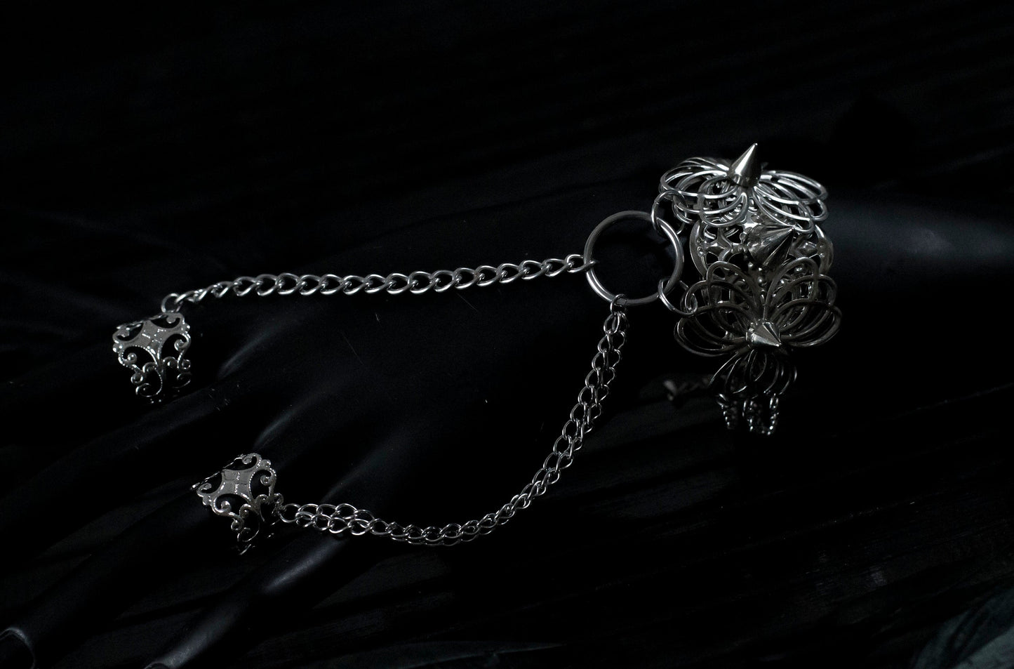 Ring Chain Bracelet ANDHI